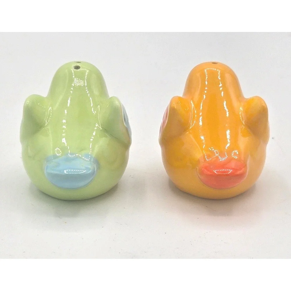 Charming Ceramic Bird Salt &‎ Pepper Shaker Set
